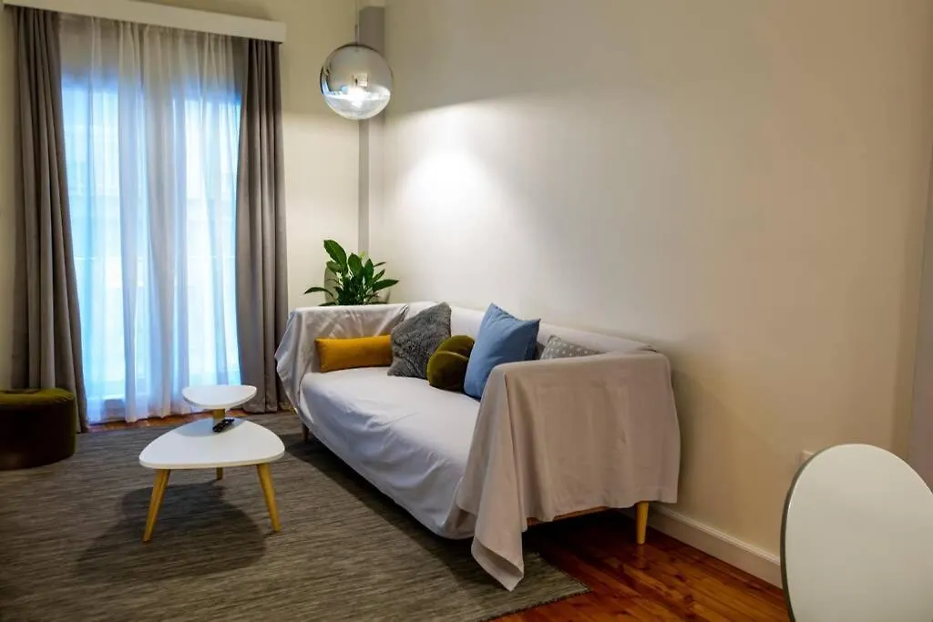 Minimal Chic Central Apartment In Thessaloniki
